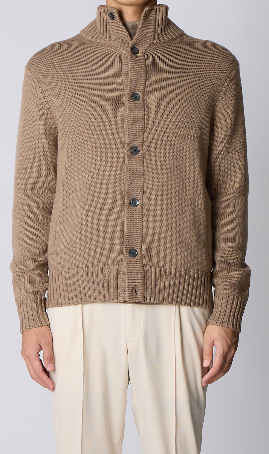 美品 HILTON L スタンドカラーニット ドライビング ブラック 戸賀氏 美品 HILTON L スタンドカラーニット ドライビング ブラック