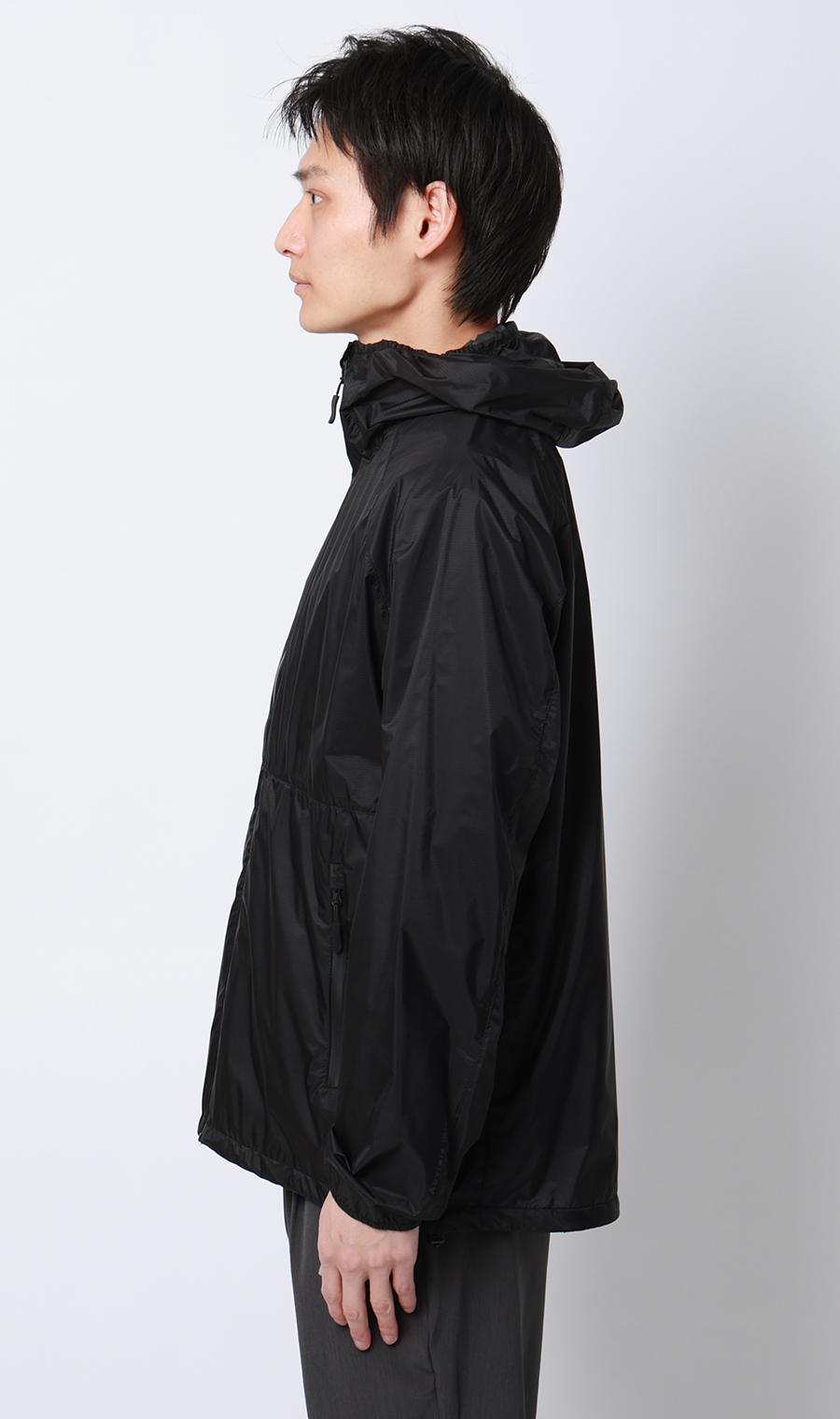 ポケッタブルフードジャケット【軽量】 ブラック S