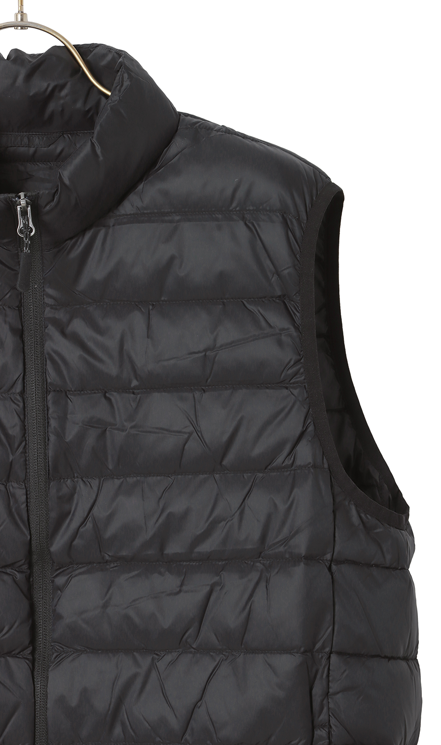 軽量リサイクルダウンベスト《撥水加工》 ブラック S