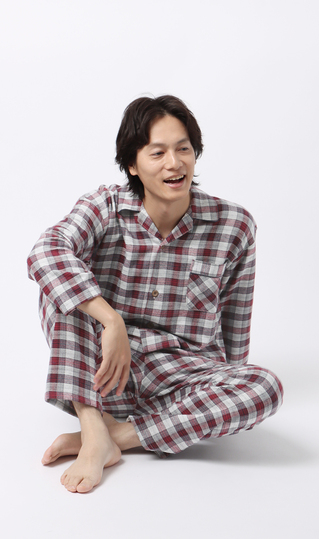 [Wearable Hokaron] Pajama top and bottom set