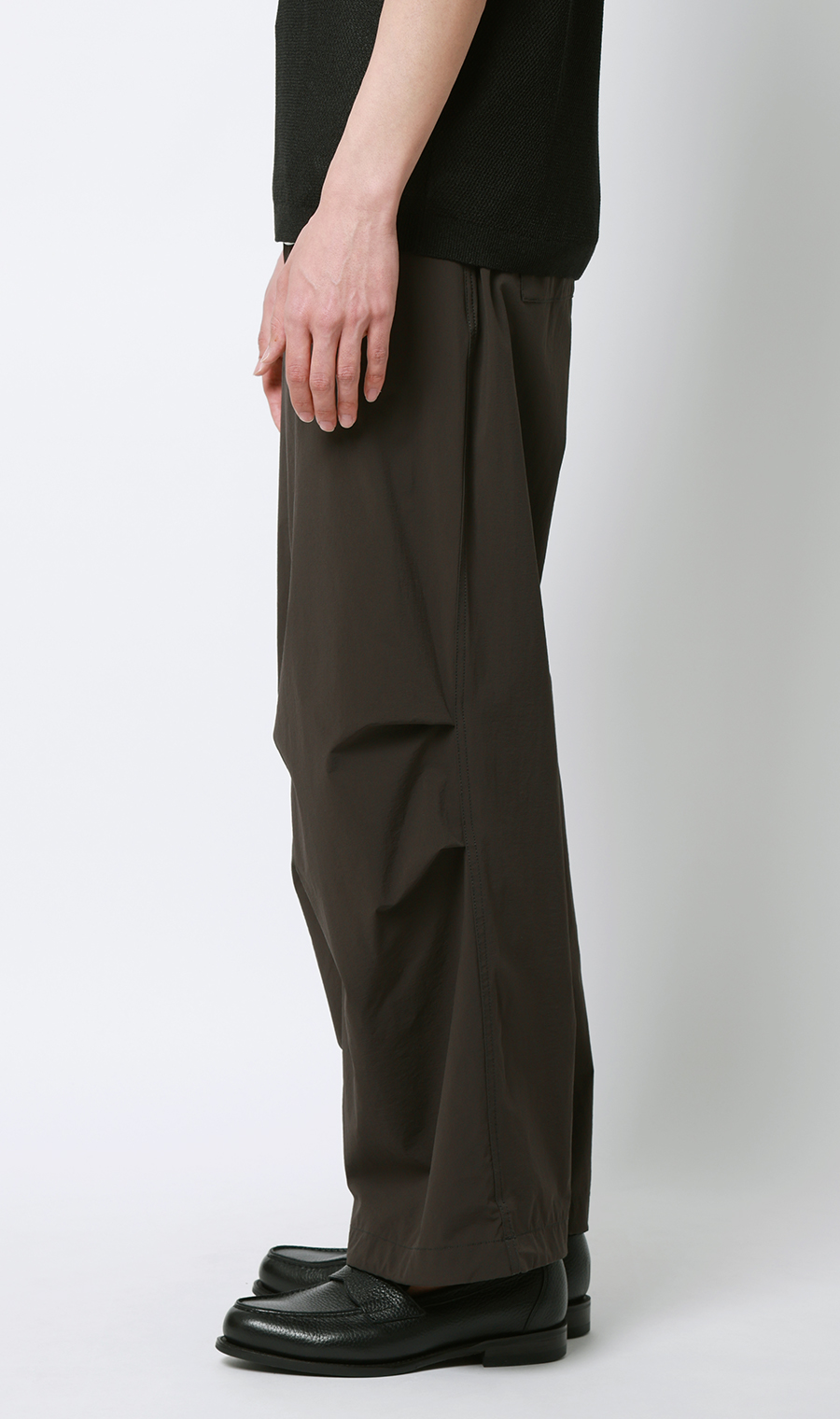 パラシュートパンツ ブラウン M