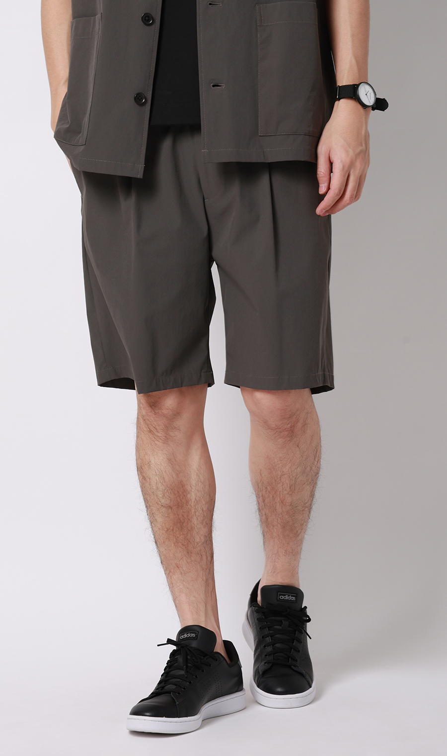 ショートパンツ【マルチウェイ】【セットアップ着用可】【裾上げ済み】 チャコール S