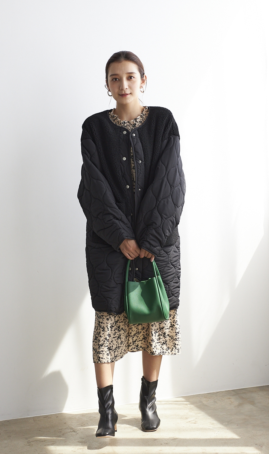 ■切替ボアノーカラーロングキルトコート［WEB限定］ ブラック L