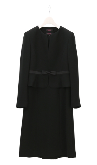 ノーカラーアンサンブル《クイーン》