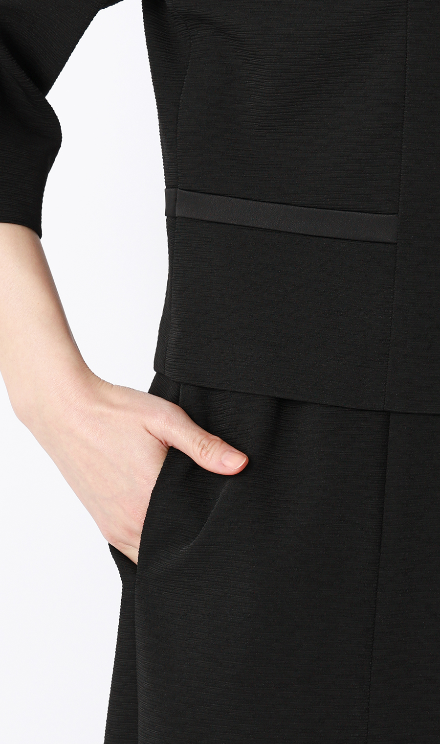 Satin-trimmed stand-collar ensemble [front opening] [Yonezawa weave] Black, size 9