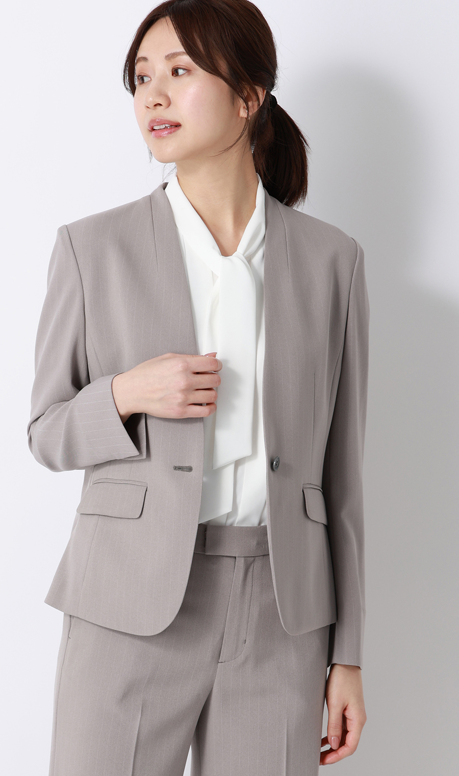 1ボタンVカラージャケット【美ジ楽スーツ】【涼】【COOLMAX】【セットアップ着用可】 ライトグレー 5号