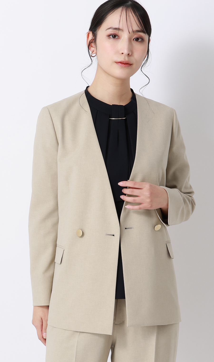 Vカラー2ボタンダブルジャケット【セットアップ着用可】 ベージュ S