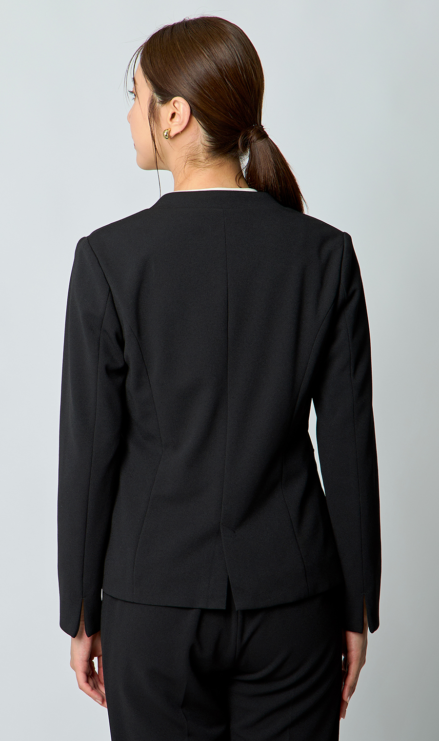 新品☆6L♪グレー系♪7分袖＆テーパードパンツスーツ♪お仕事☆p635 レディーススーツ】うすカルストレッチパンツスーツ（7分袖