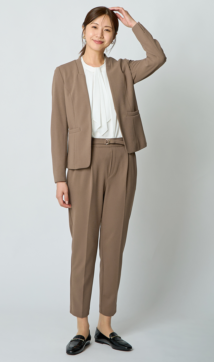 □Vカラージャケット＋テーパードパンツセット【セット販売