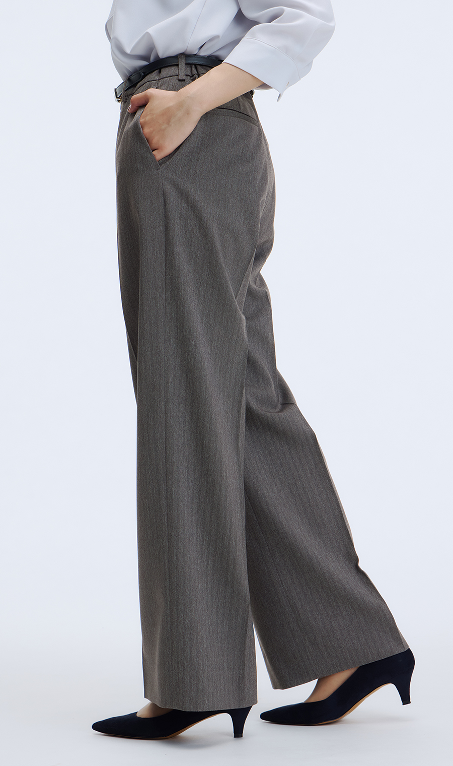 パンツ 美品 スタイルアップ ラインパンツ 上品カジュアル 完売品✨試着のみ!! 楽天市場】パンツ『 高 級 感 』センターライン フレアパンツ