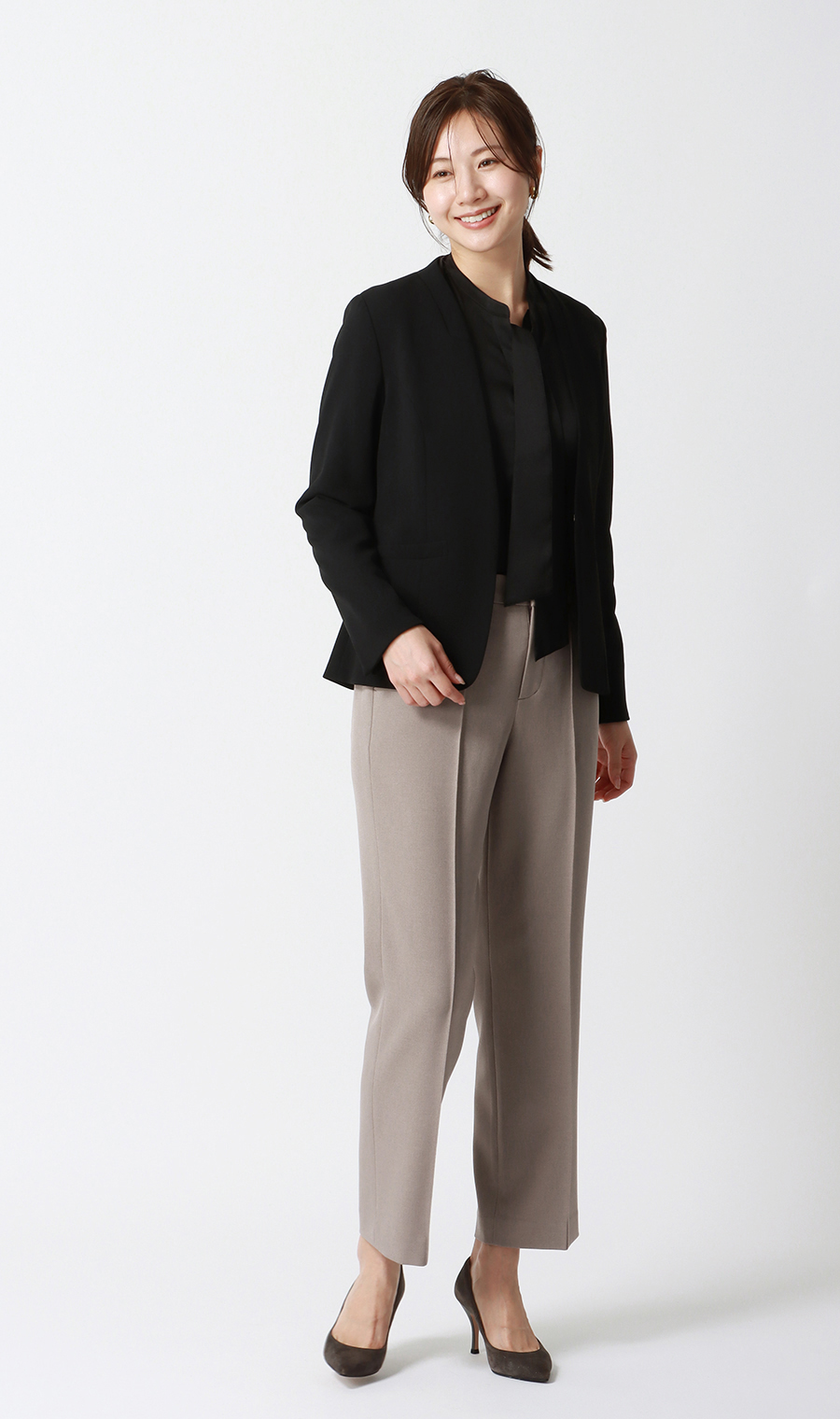 【みんなのスーツ】ピンタックストレートパンツ【セットアップ着用可】【裾上げ済み】 グレージュ SS