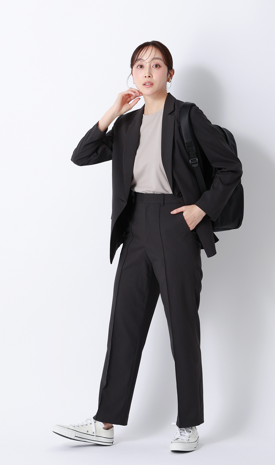 【みんなのスーツ】冷感ピンタックストレートパンツ【涼】【セットアップ着用可】【裾上げ済み】 チャコール SS