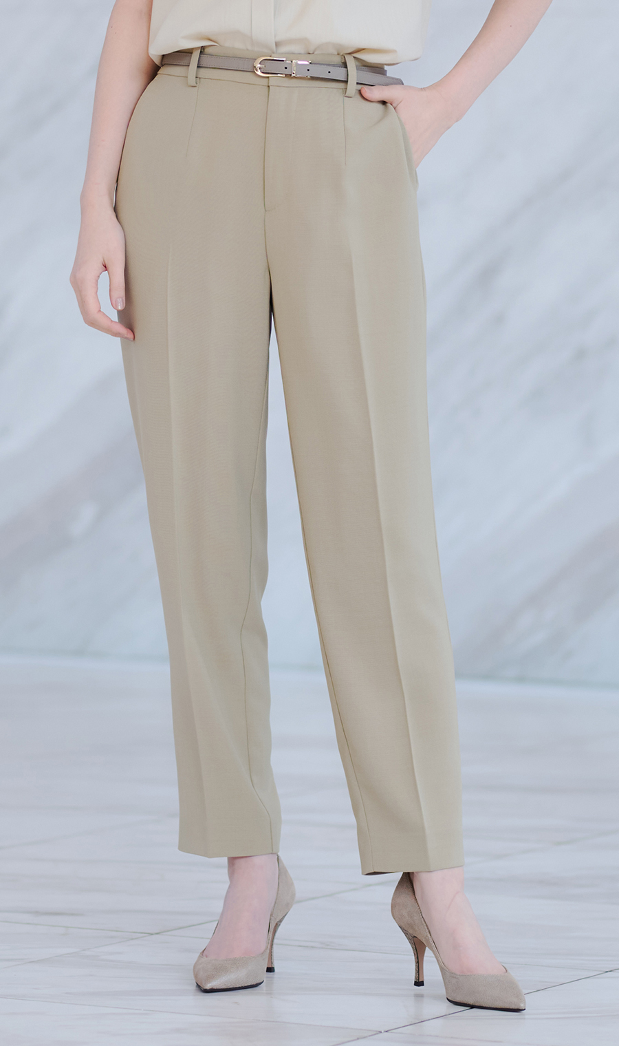 テーパードパンツ【セットアップ着用可】【裾上げ済み】 ベージュ S