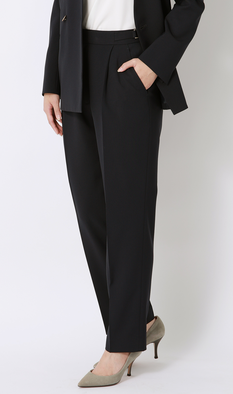 ウエストデザインテーパードパンツ【セットアップ着用可】【裾上げ済み】 ネイビー S