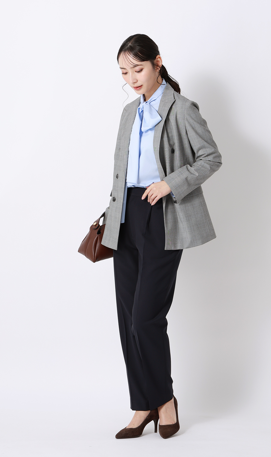 ウエストデザインテーパードパンツ【セットアップ着用可】【裾上げ済み】 ネイビー S