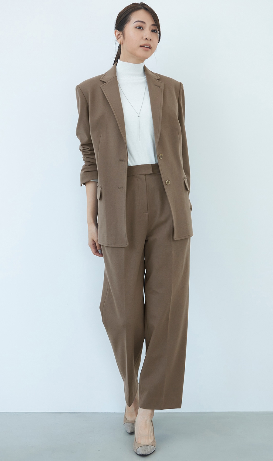 ツータックストレートパンツ《セットアップ着用可》《WEB限定》《裾上げ済み》 ブラウン S