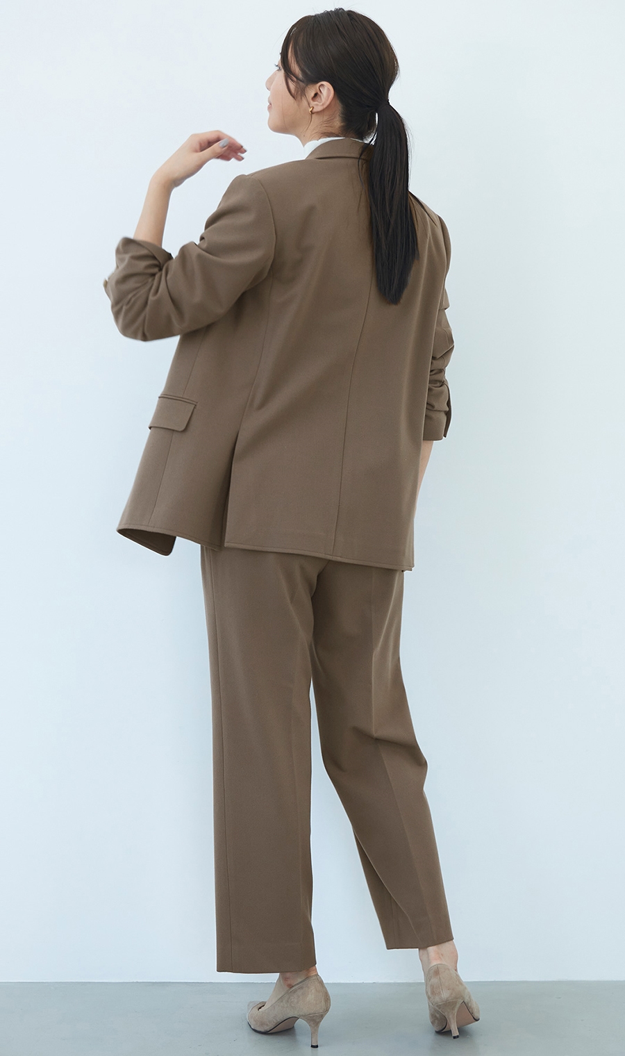 ツータックストレートパンツ《セットアップ着用可》《WEB限定》《裾上げ済み》 ブラウン S
