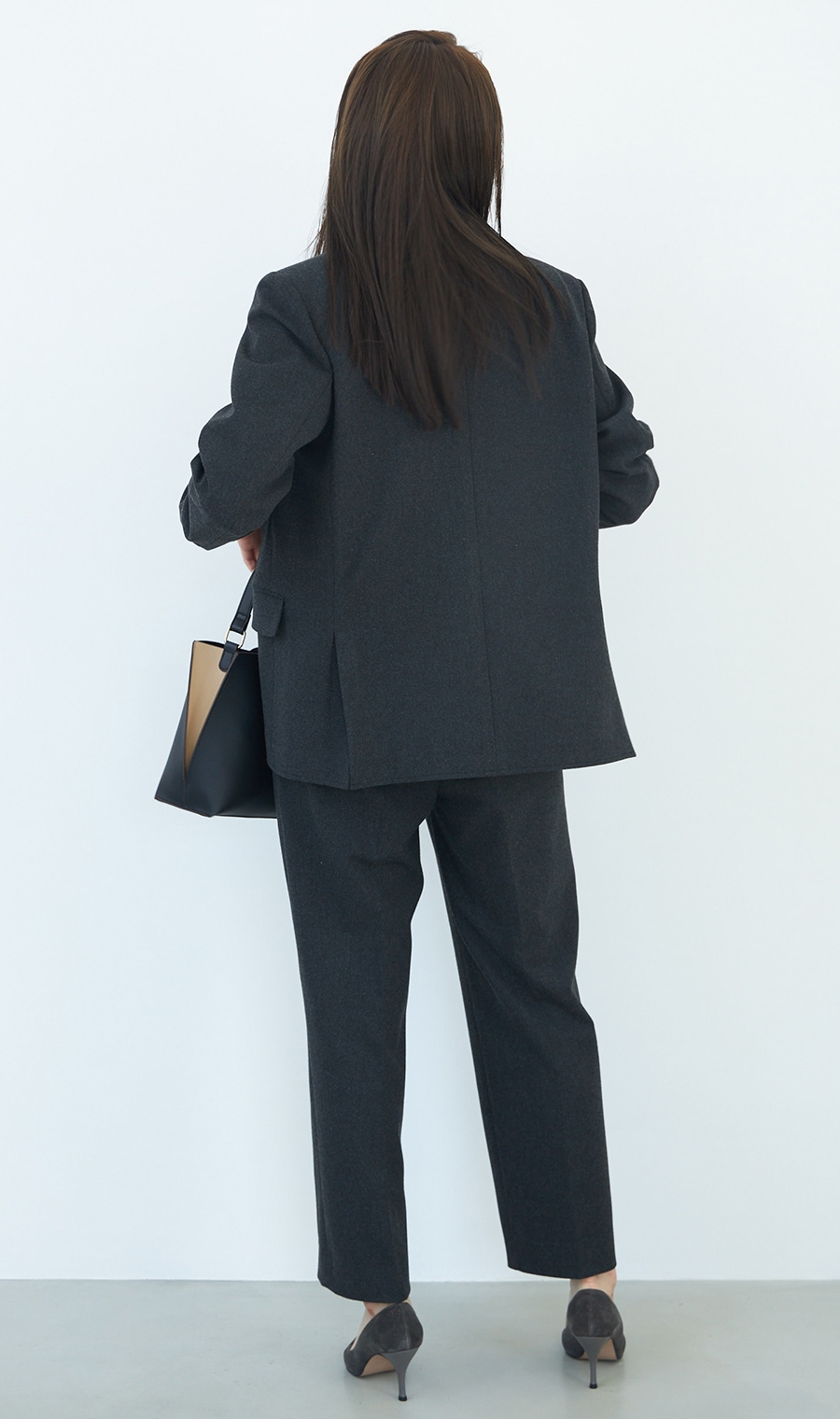 ツータックストレートパンツ《セットアップ着用可》《WEB限定》《裾上げ済み》 グレー系 S