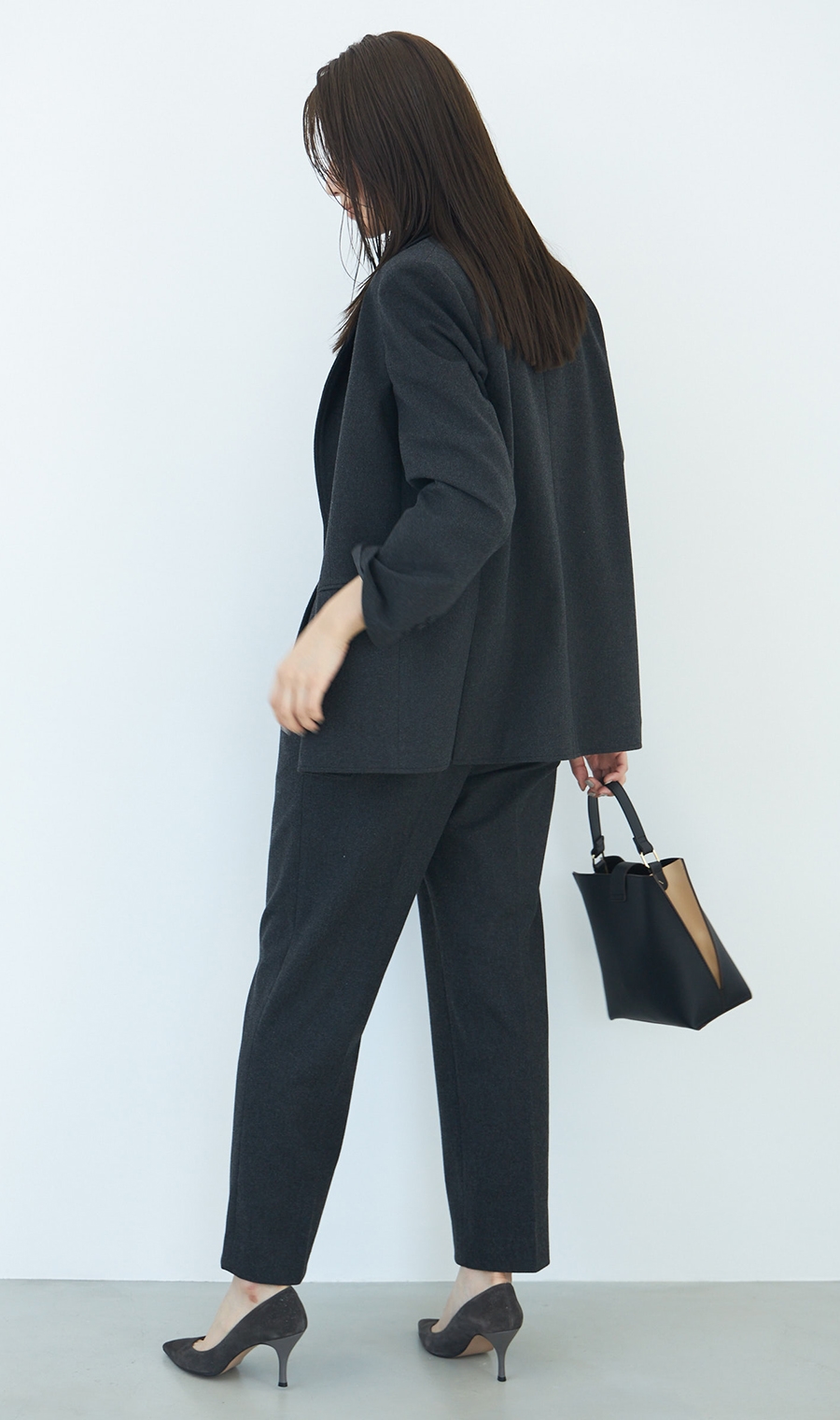 ツータックストレートパンツ《セットアップ着用可》《WEB限定》《裾上げ済み》 グレー系 S