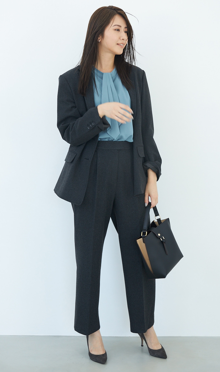 ツータックストレートパンツ《セットアップ着用可》《WEB限定》《裾上げ済み》 グレー系 S