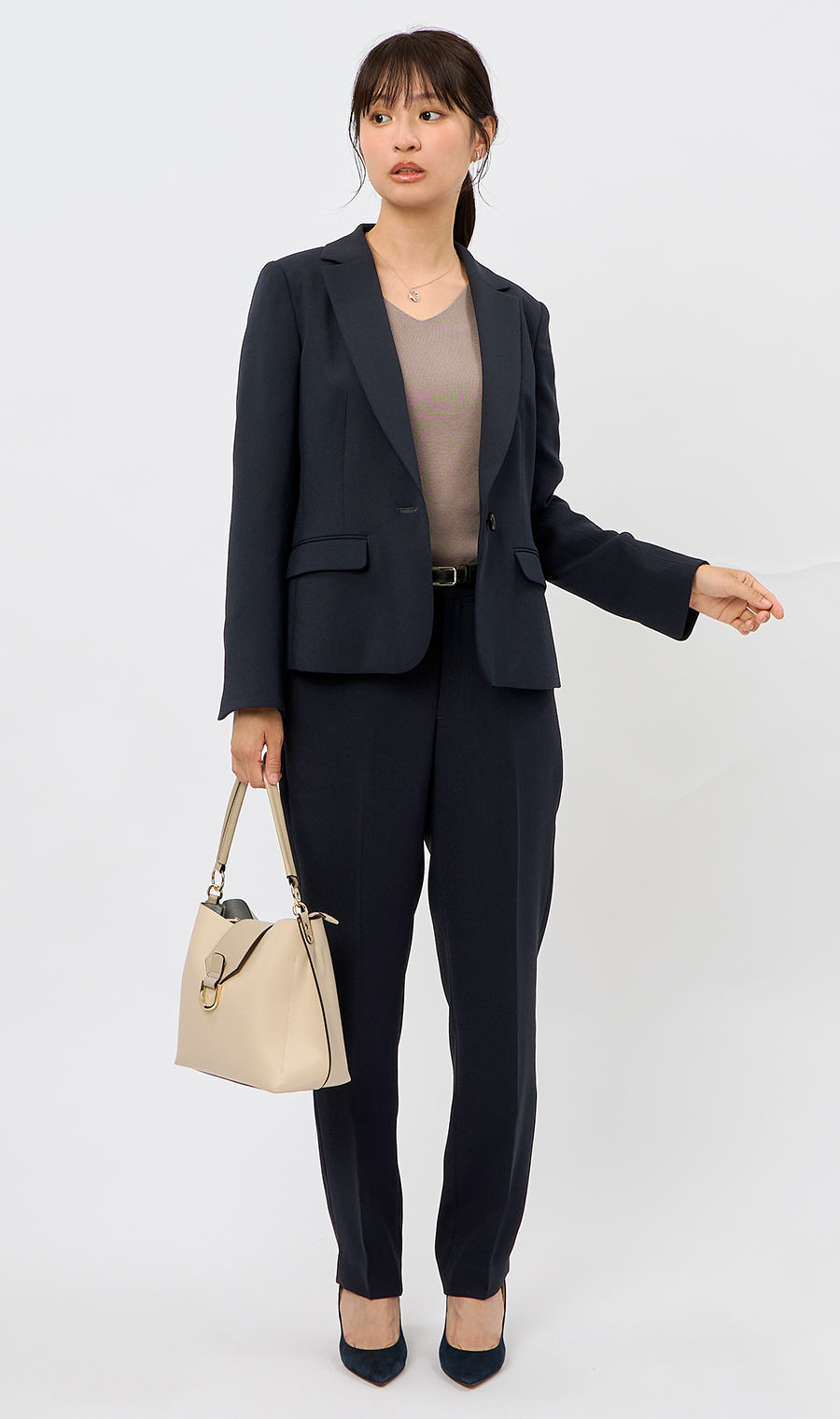 テーパードパンツ【セットアップ着用可】【裾上げ済み】 ネイビー 5号