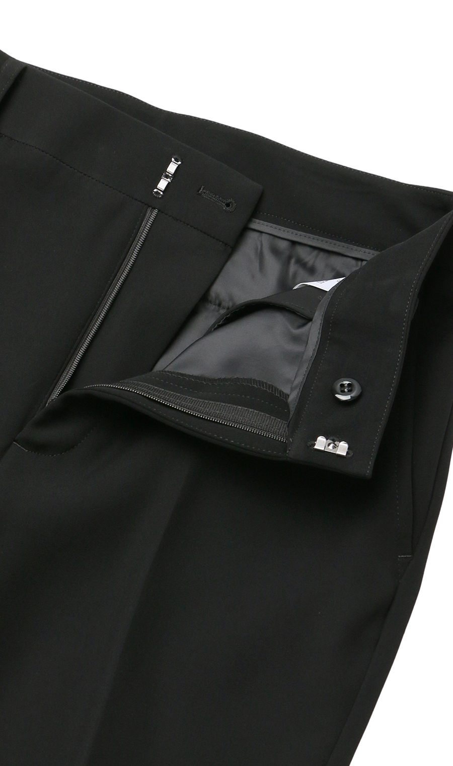 ●テーパードパンツ《セットアップ着用可》《裾上げ済み》 ブラック 7号
