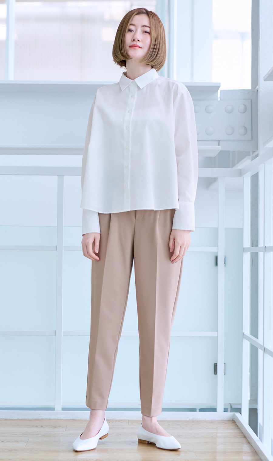 レギュラーカラーショート丈シャツ【長袖】 ホワイト M