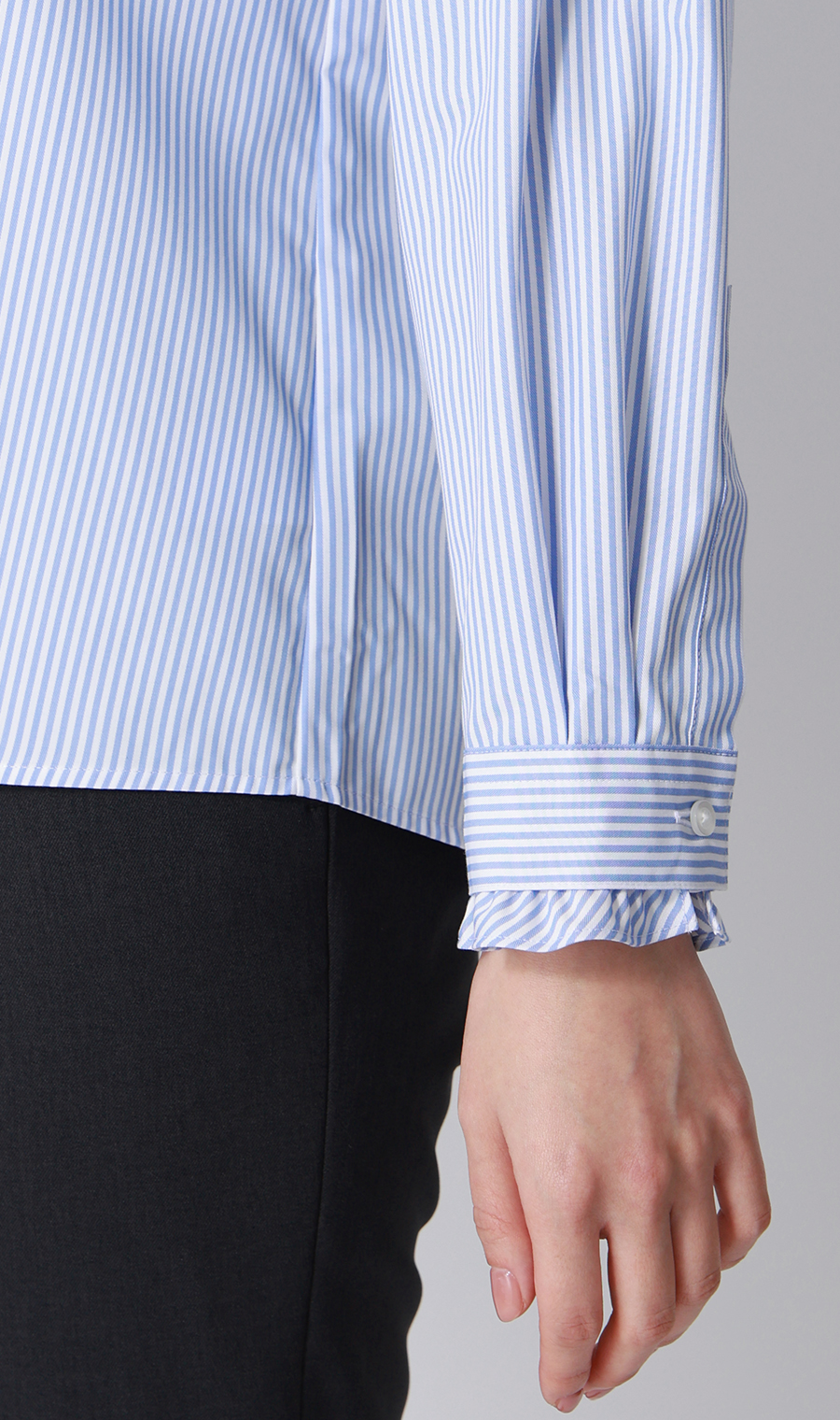 バンドカラーフリルブラウス【4WAY】【長袖】 ブルー M