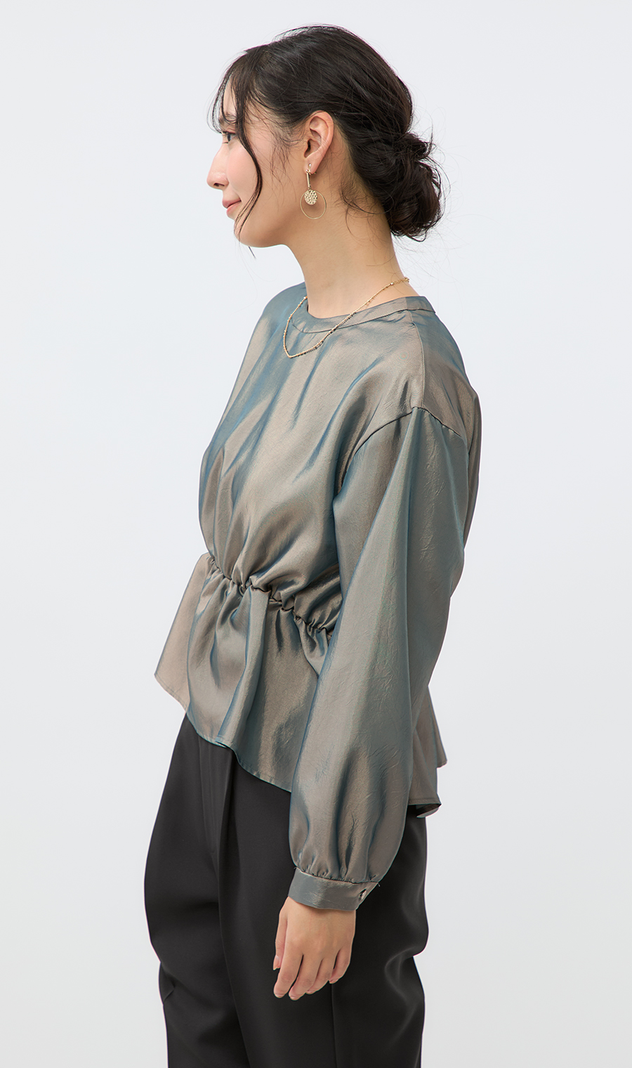 ウエストギャザーシャンブレーブラウス【WEB限定】 カーキ M