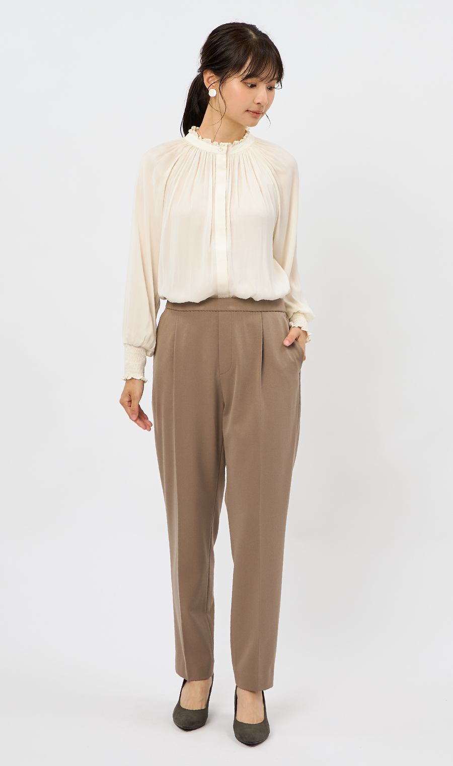 gasa*grue／リネンコットン 肩フリルシャツ ベージュ 丸襟 長袖 フリル襟ブラウス【前後2WAY】【長袖】 (ABL25142-12) | ANCHOR