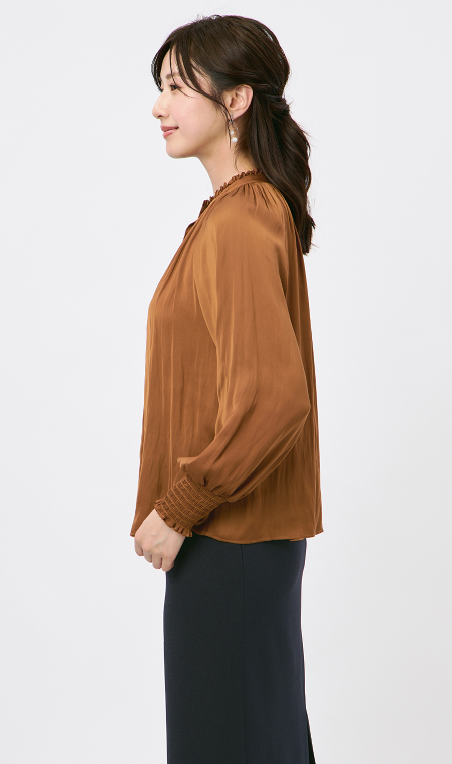 フリル襟ブラウス【前後2WAY】【長袖】 ブラウン S