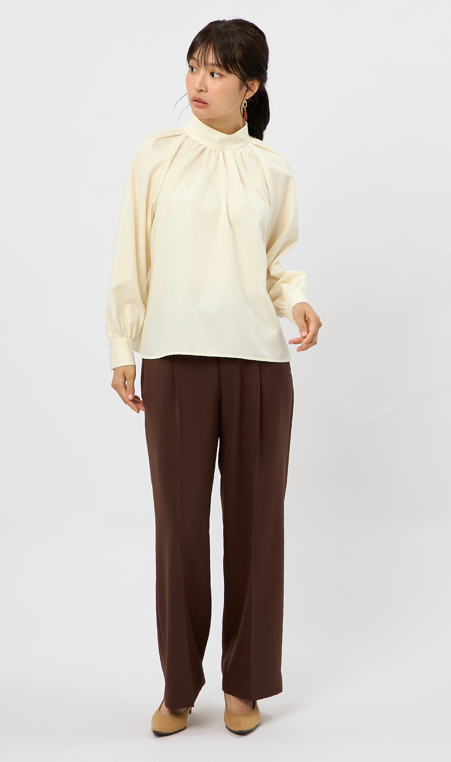 ハイネックギャザーブラウス【長袖】 クリーム M