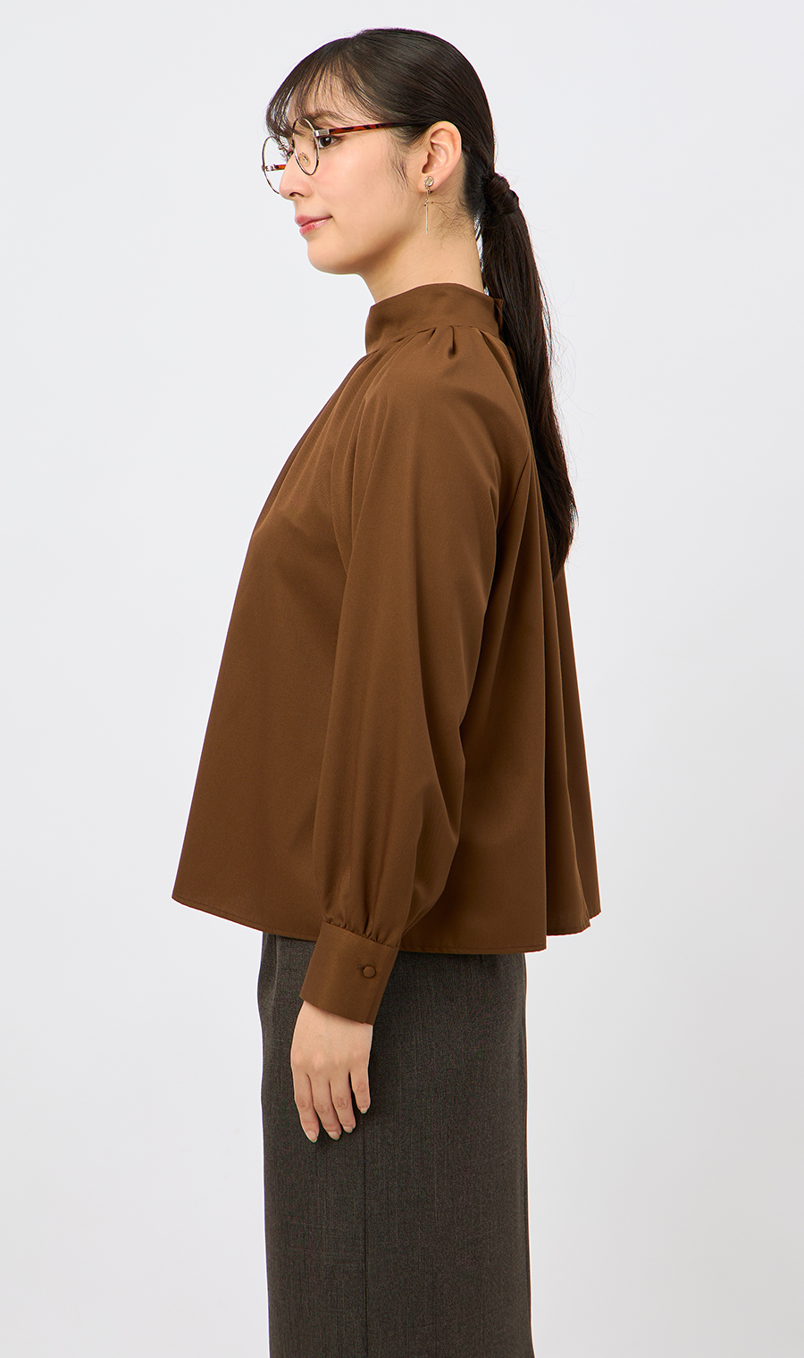 ハイネックギャザーブラウス【長袖】 ブラウン M