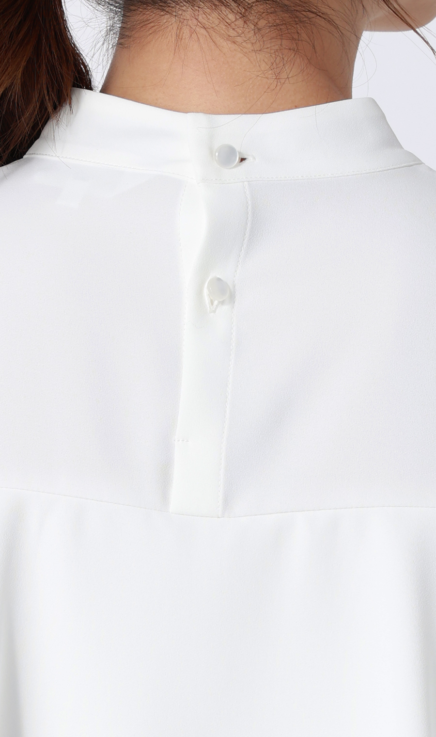 ハイネックバックコンシャスブラウス【長袖】 ホワイト M