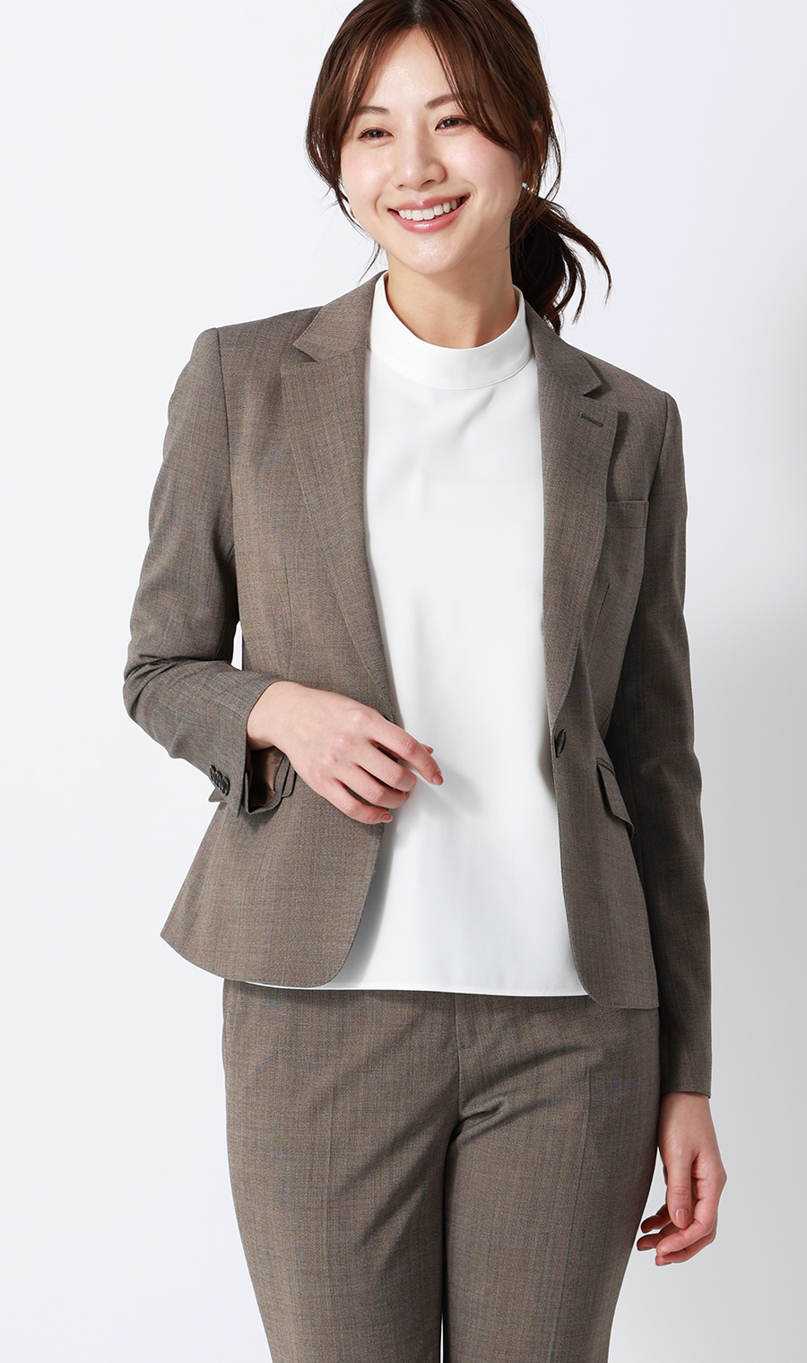 ハイネックバックコンシャスブラウス【長袖】 ホワイト M