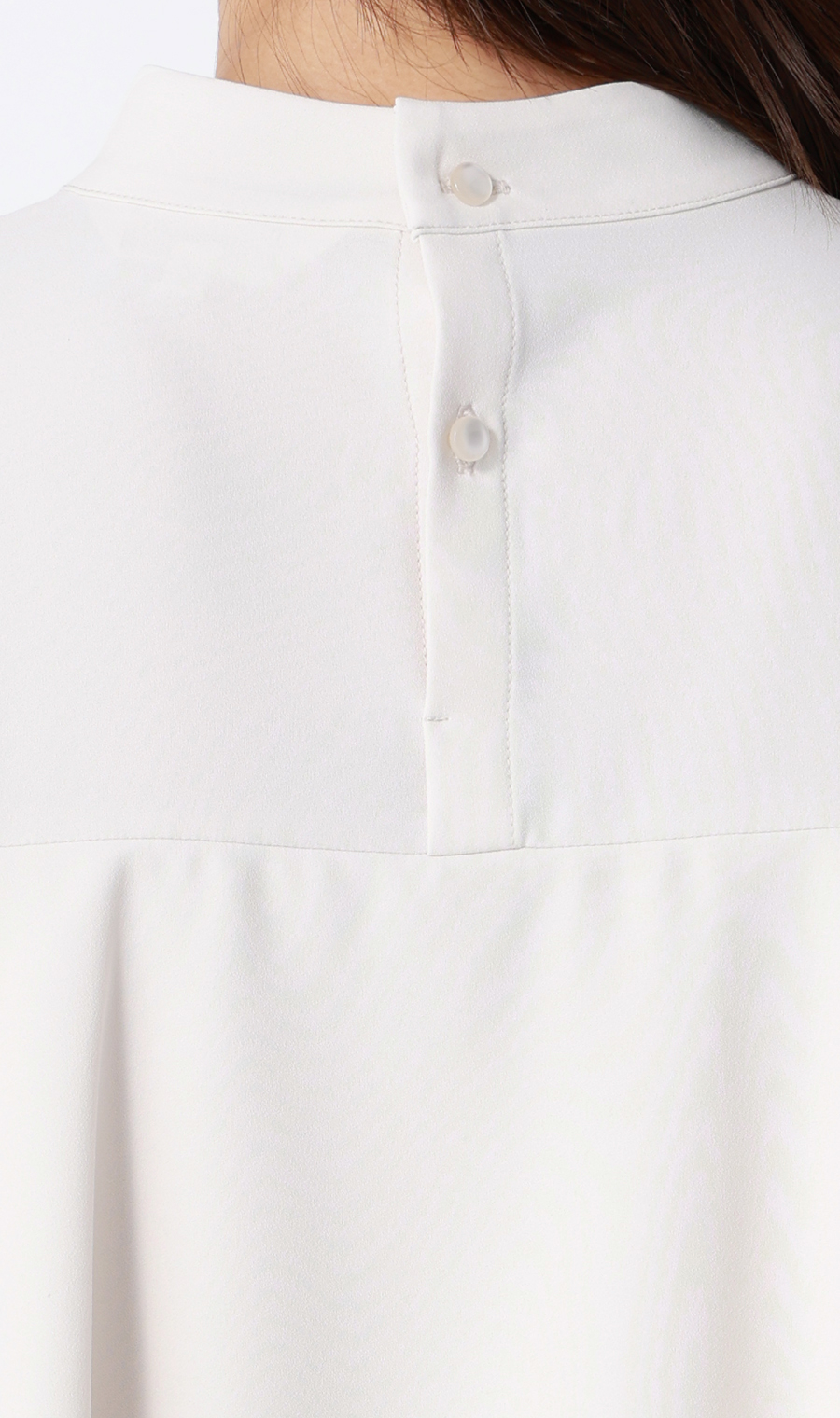 ハイネックバックコンシャスブラウス【長袖】 ベージュ M