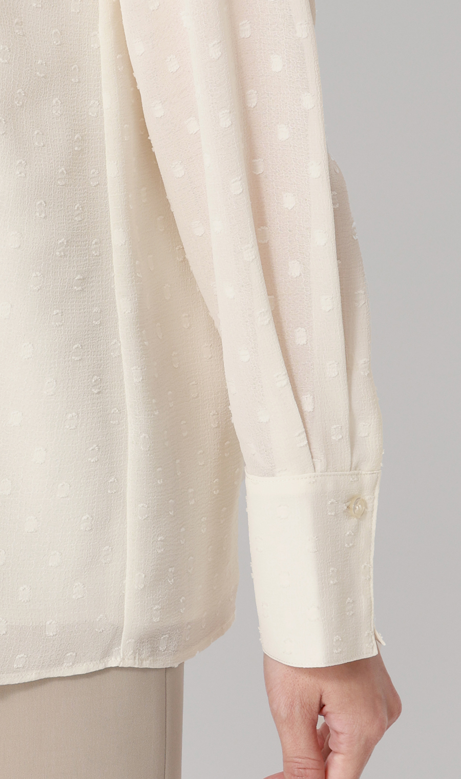 バンドカラーカットジャガードブラウス【長袖】 クリーム S