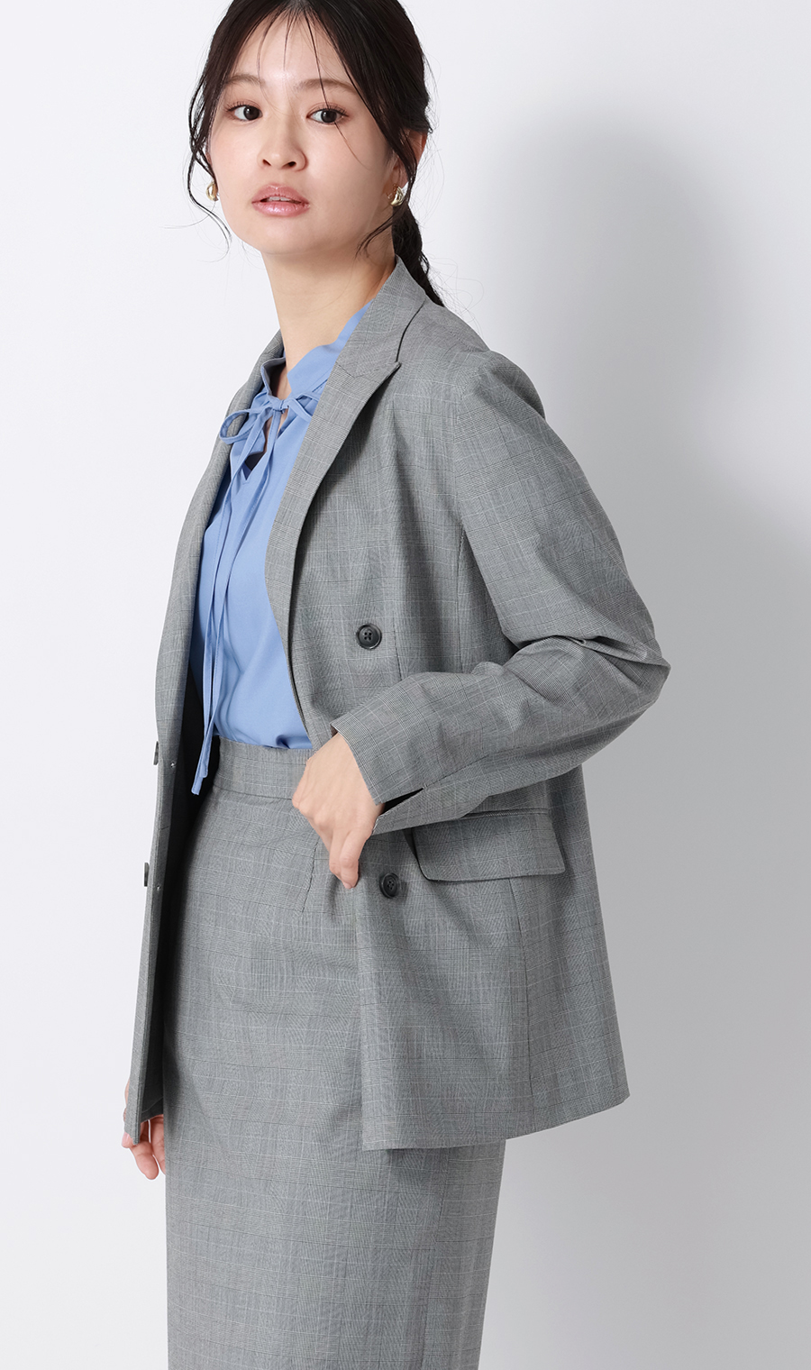 ハイネックギャザーリボンブラウス【5分袖】 ブルー M