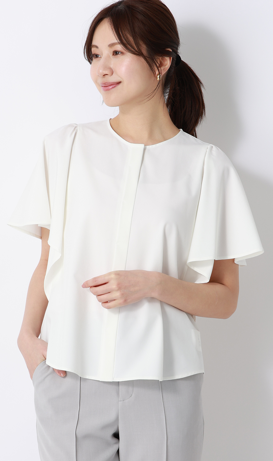 フレアスリーブブラウス【半袖】 ホワイト M