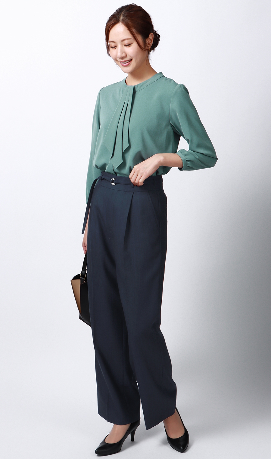 2WAYマルチブラウス《Instagram共創企画》《9分袖》 ブルー S