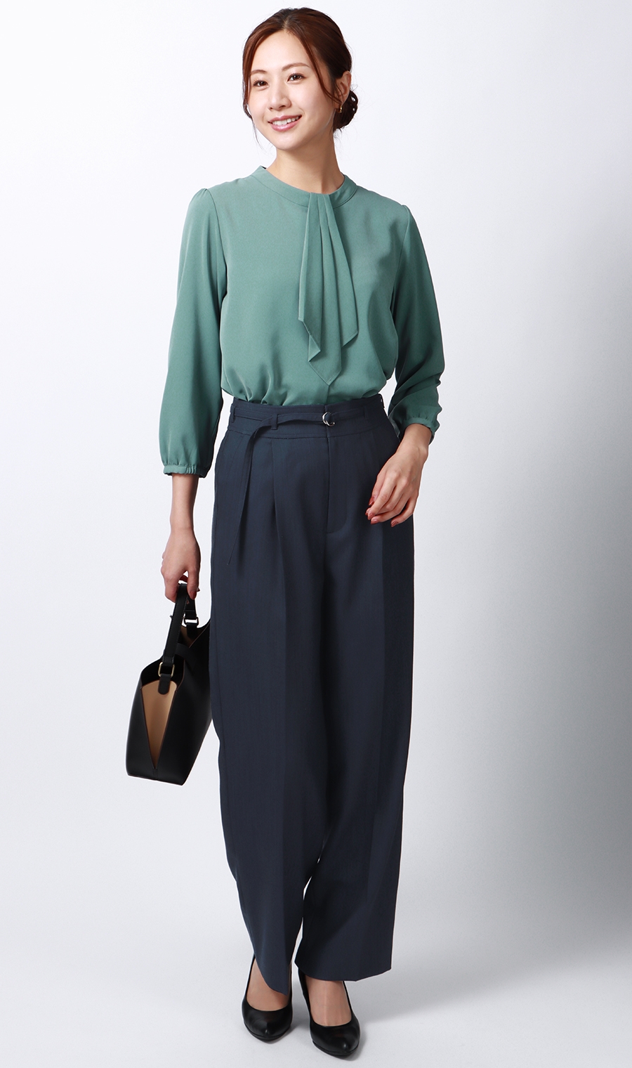 2WAYマルチブラウス《Instagram共創企画》《9分袖》 ブルー S