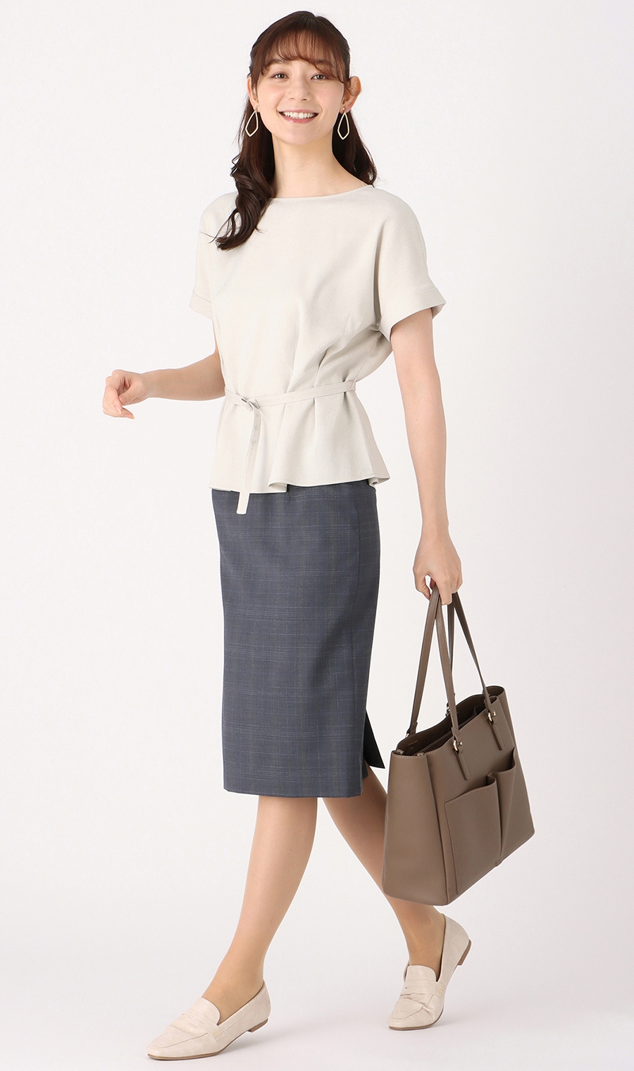 麻調ペプラムブラウス《半袖》《ベルト付き》 ベージュ系 M