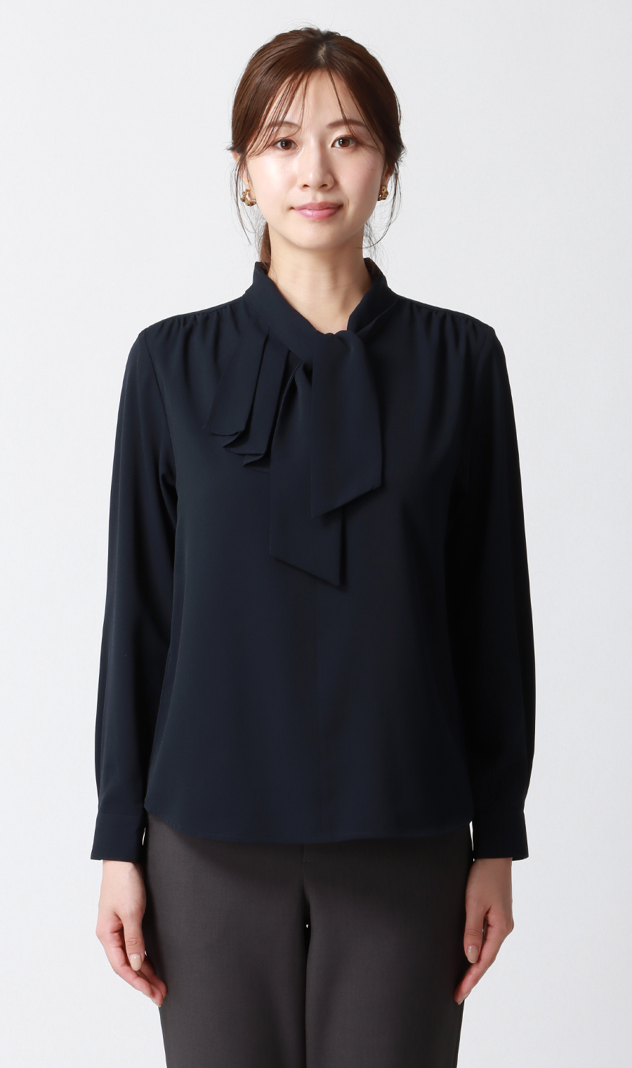 アシンメトリーフリルブラウス【長袖】【WEB限定】 ネイビー M