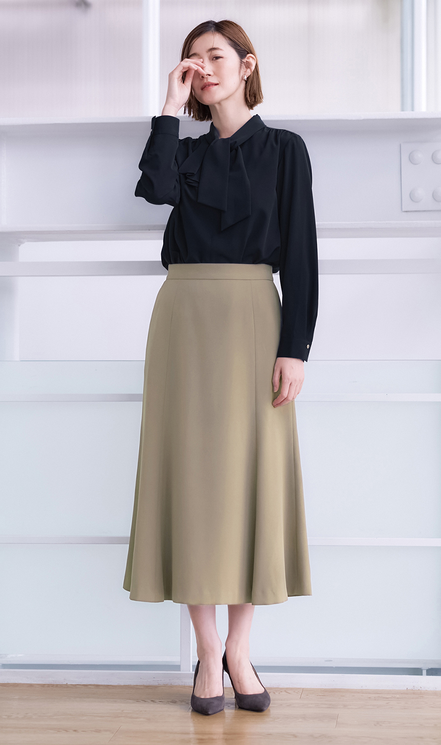 アシンメトリーフリルブラウス【長袖】【WEB限定】 ネイビー M