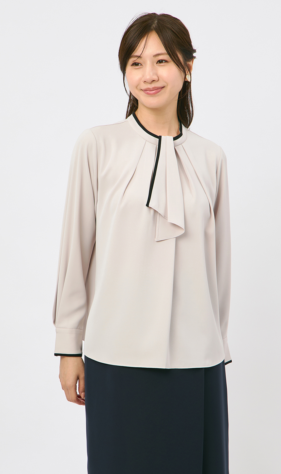 【週替わり_レディース】ライン配色フリルタイブラウス【長袖】【2WAY】 ベージュ S