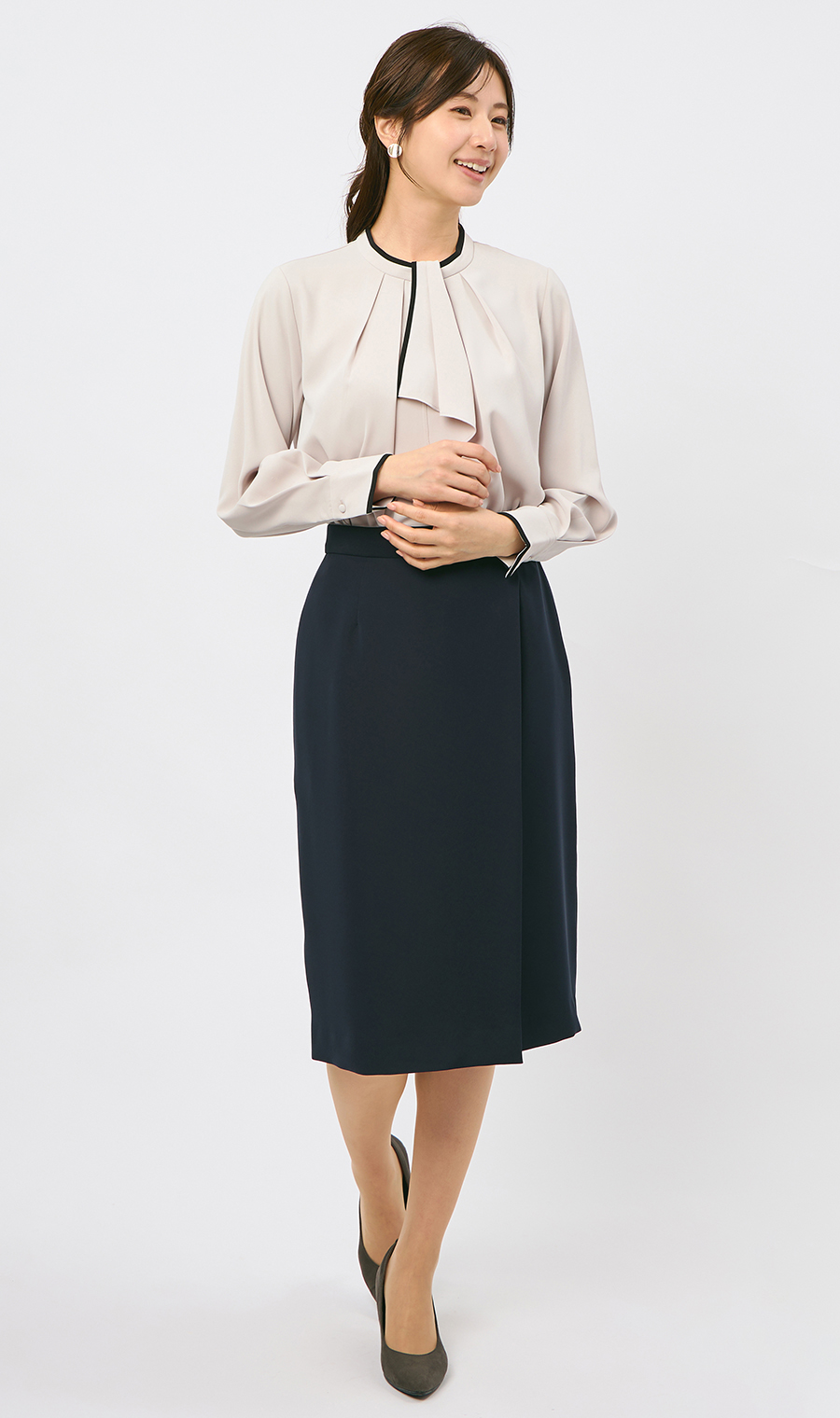 【週替わり_レディース】ライン配色フリルタイブラウス【長袖】【2WAY】 ベージュ S