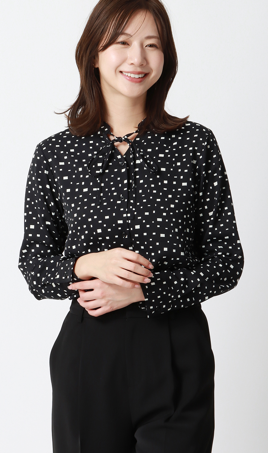 【週替わり_レディース】プリントバンドカラーリボンブラウス【長袖】 ブラック S