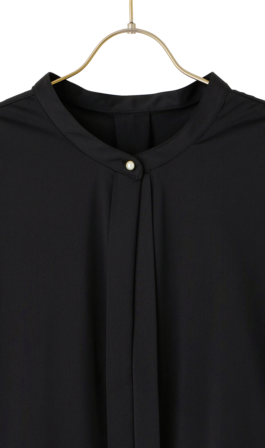 パールボタン付き前身タックブラウス《半袖》 ブラック M