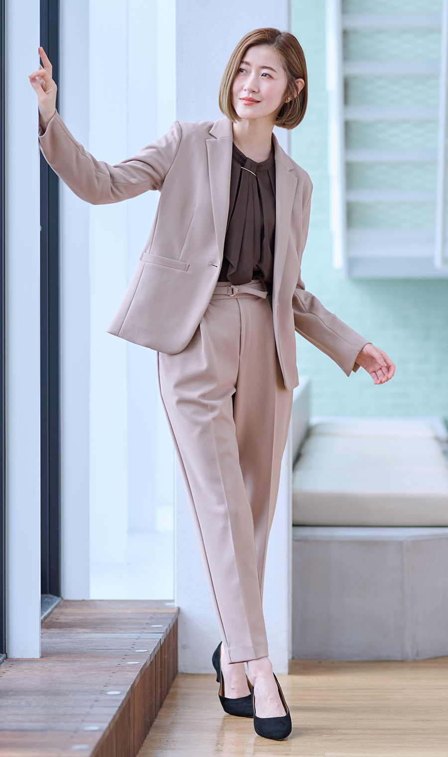 名品アクセサリー付きボウタイブラウス【4WAY】【9分袖】 ブラウン S