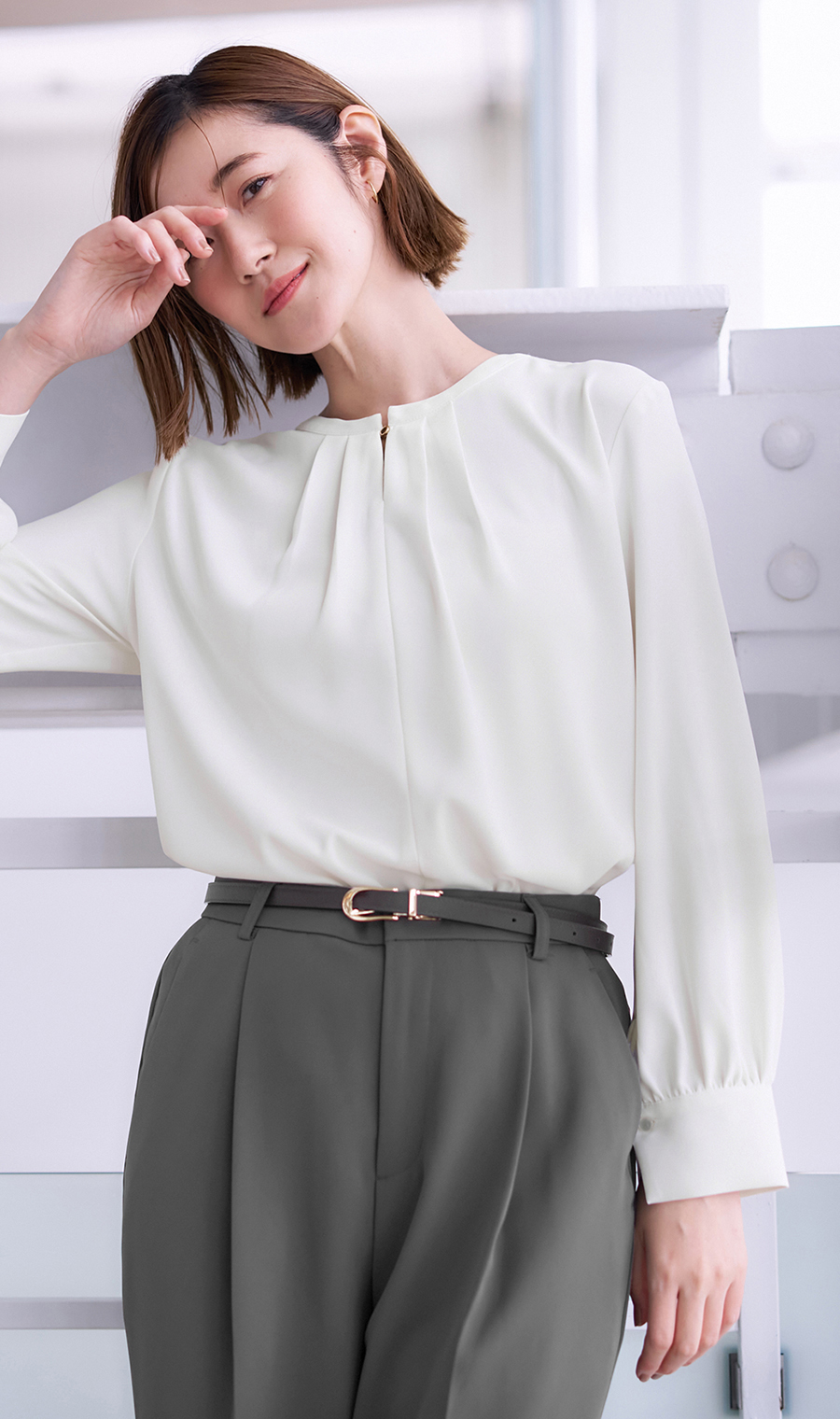 クルーネックブラウス【前後2WAY】【長袖】【WEB限定サイズあり】 ホワイト SS